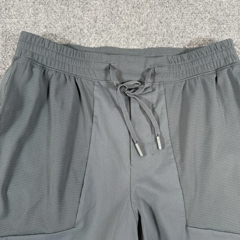 Lululemon Shorts Mens Medium Gray Real Reset‎ 13